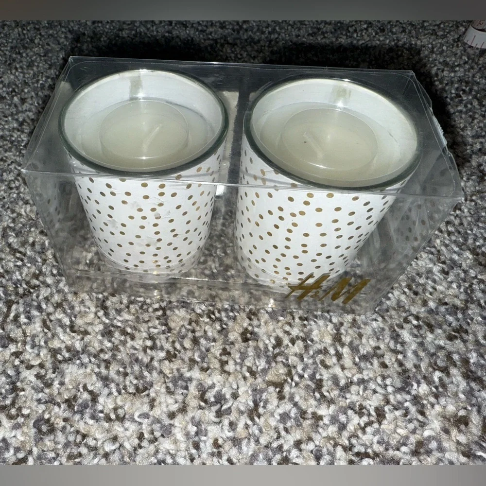 H&M white and gold Polka dots candles NWT